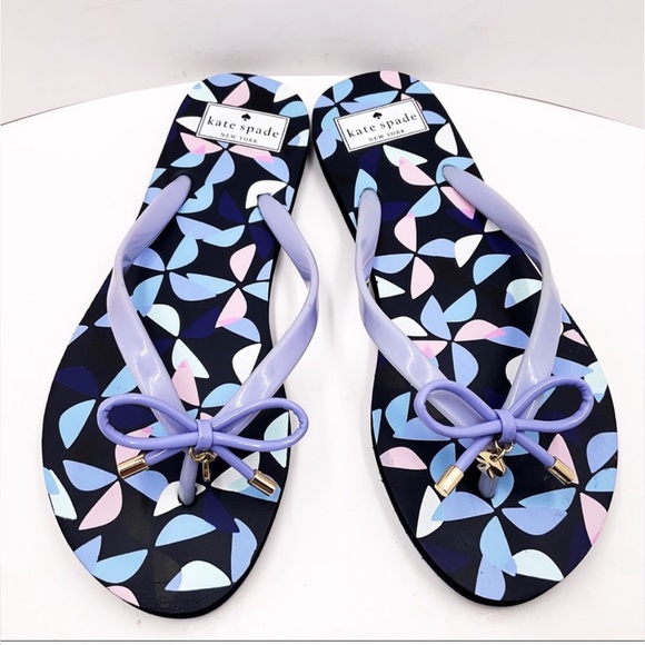 {Kate Spade} Nova Lilac Pinwheel Rubber Flip Flops Sz 9/10 - Picture 1 of 10